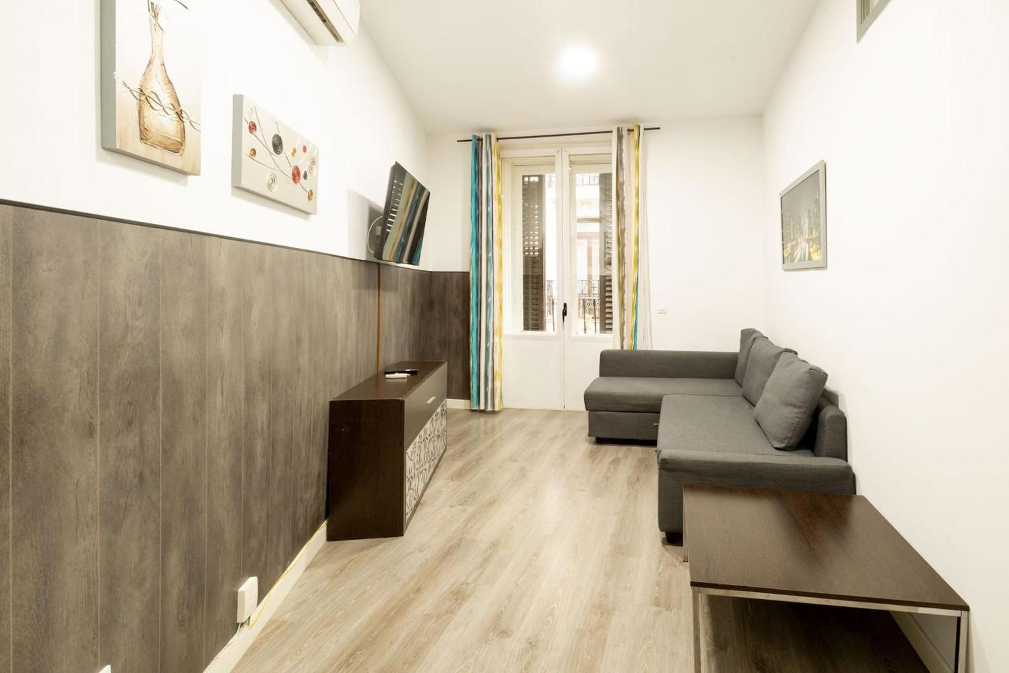 Apartamentos Day Madrid ALAMO Centro Gran Via Sol Malasaña Exterior foto
