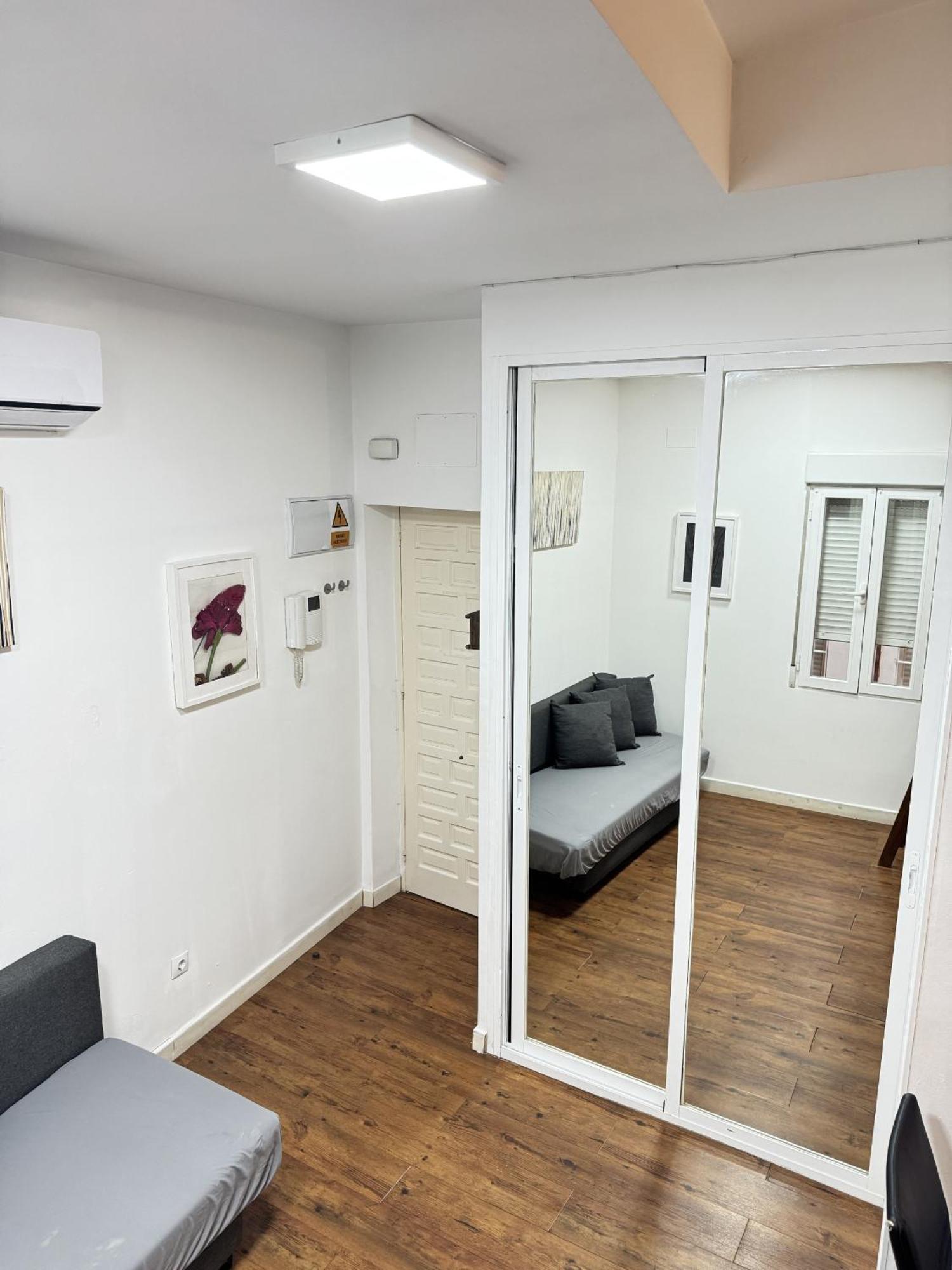Apartamentos Day Madrid ALAMO Centro Gran Via Sol Malasaña Exterior foto